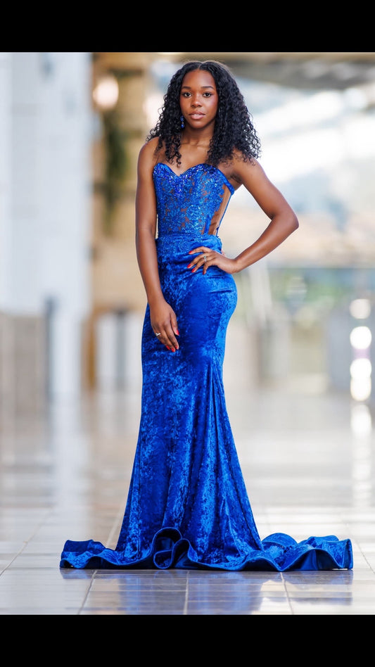 Ellia Gown